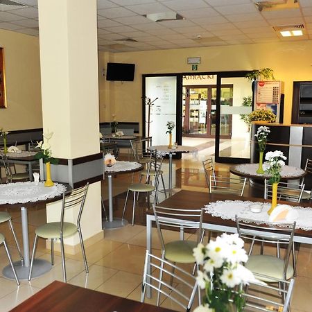 Centrum Ostra Brama Im. Jana Pawla II Skarzysko-Kamienna Luaran gambar